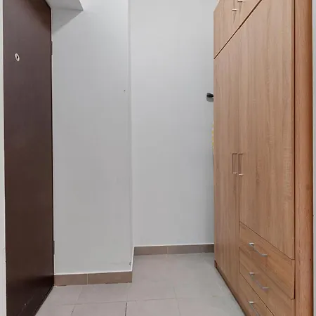 Apartment Gvitown Cosy Retreat Vitan
